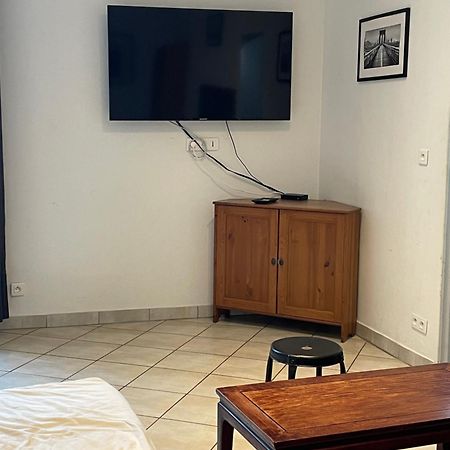 Apartamento Grand T2 Sur Cour Aufferville Exterior foto
